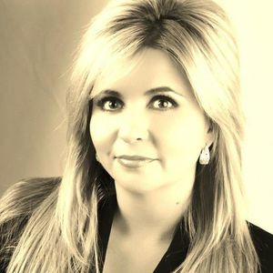 Meet your Posher, Christy